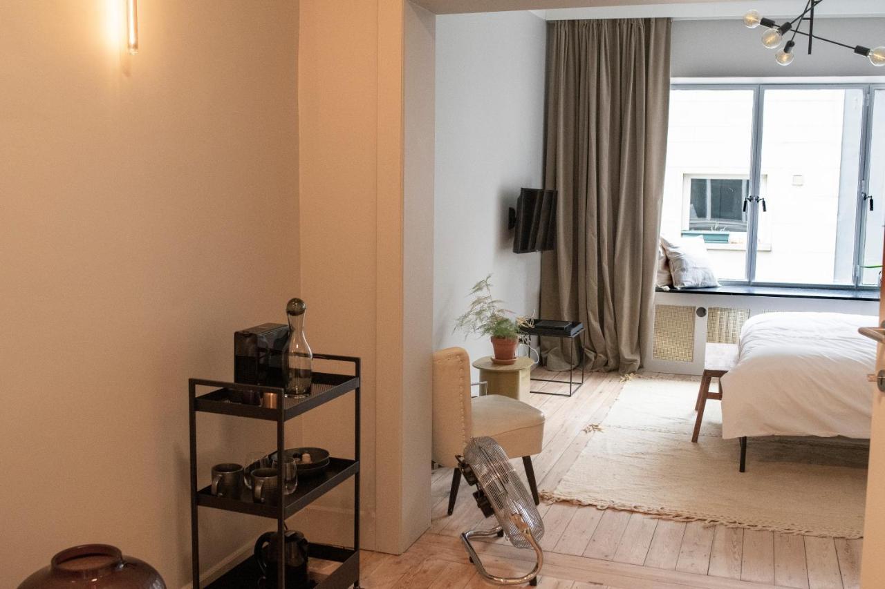 Kalande Hotel Гент Екстериор снимка